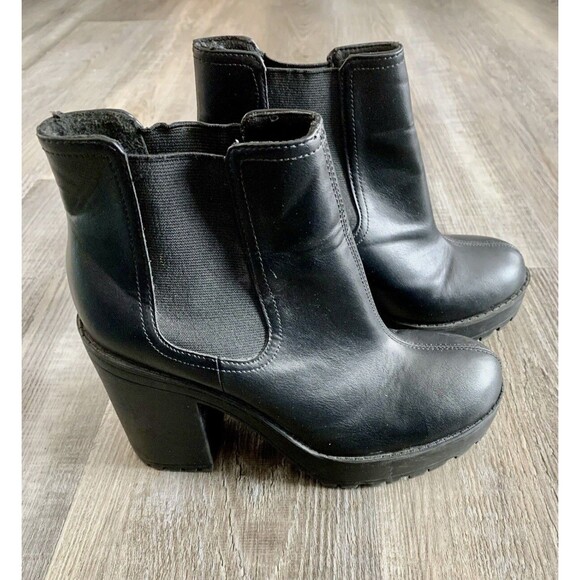 Divided Y2K Chunky Platform Black Boots Booties Women's Size 38 U.S. 7 - Picture 3 of 7